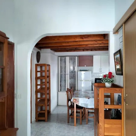Appartement Casa Antonia Reyes, A La Sombra De Famara à Munique Extérieur photo