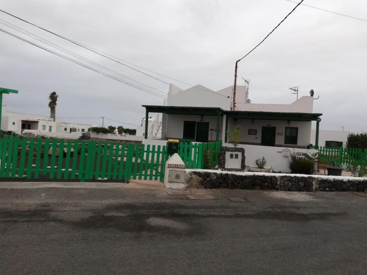 Casa Antonia Reyes, A La Sombra De Famara