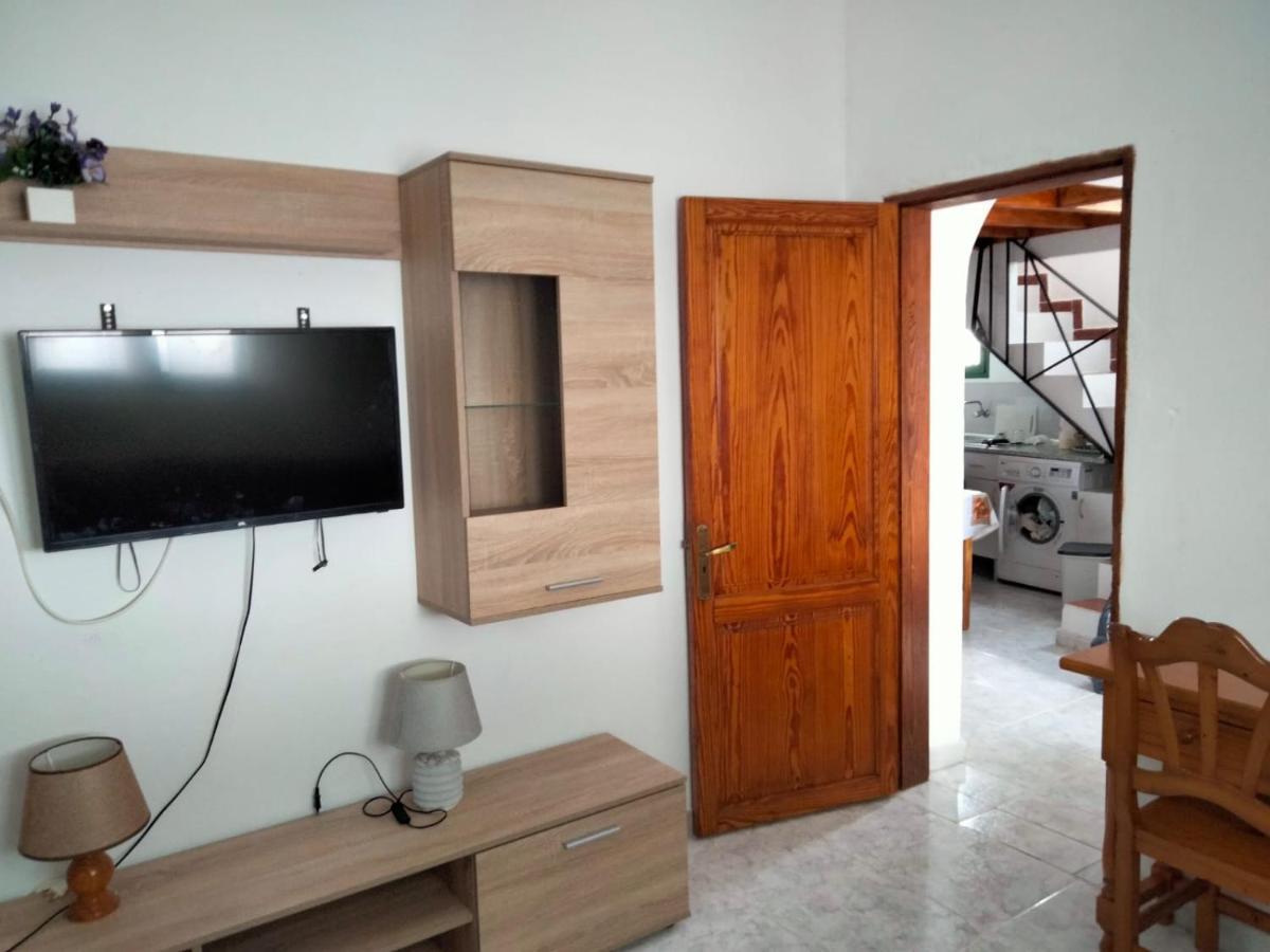 Casa Antonia Reyes, A La Sombra De Famara Appartement Munique