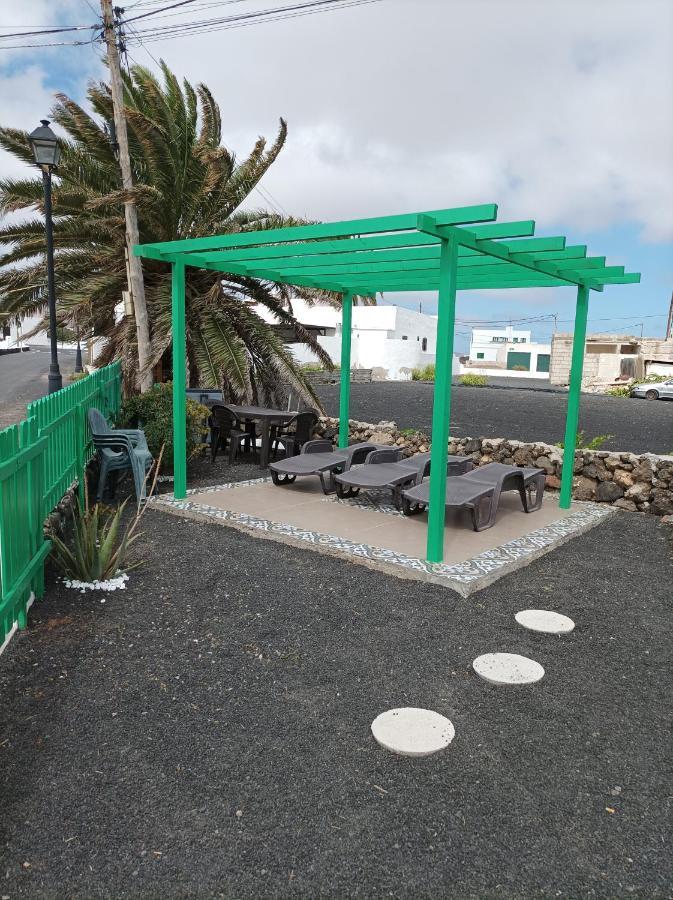Casa Antonia Reyes, A La Sombra De Famara Appartement Munique
