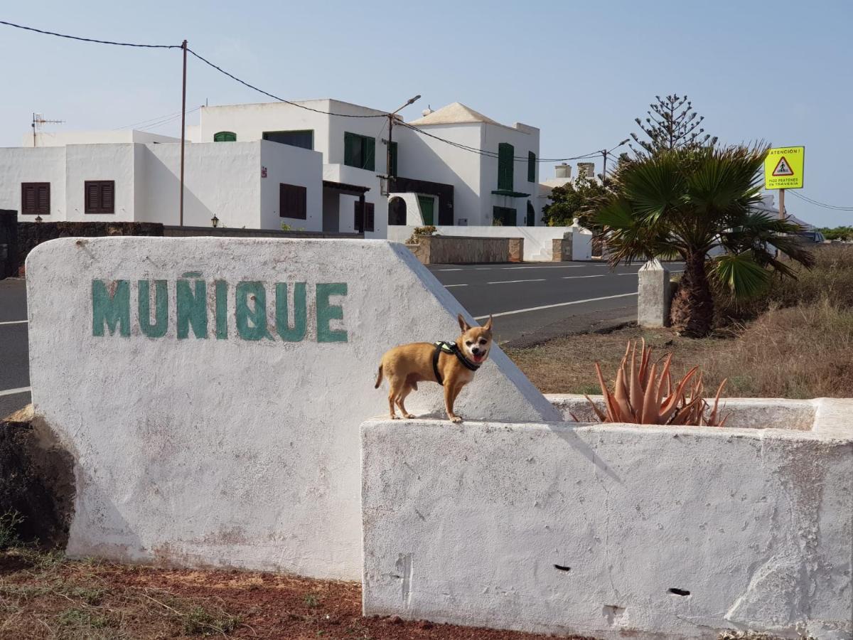 Casa Antonia Reyes, A La Sombra De Famara Appartement Munique