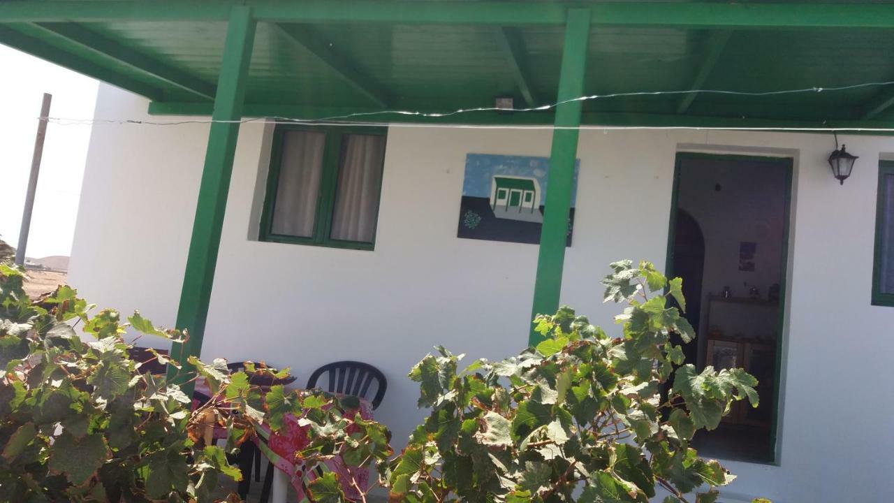 Casa Antonia Reyes, A La Sombra De Famara Apartamento *