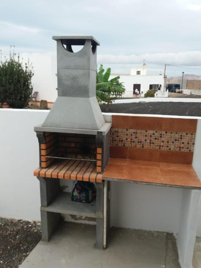 Casa Antonia Reyes, A La Sombra De Famara